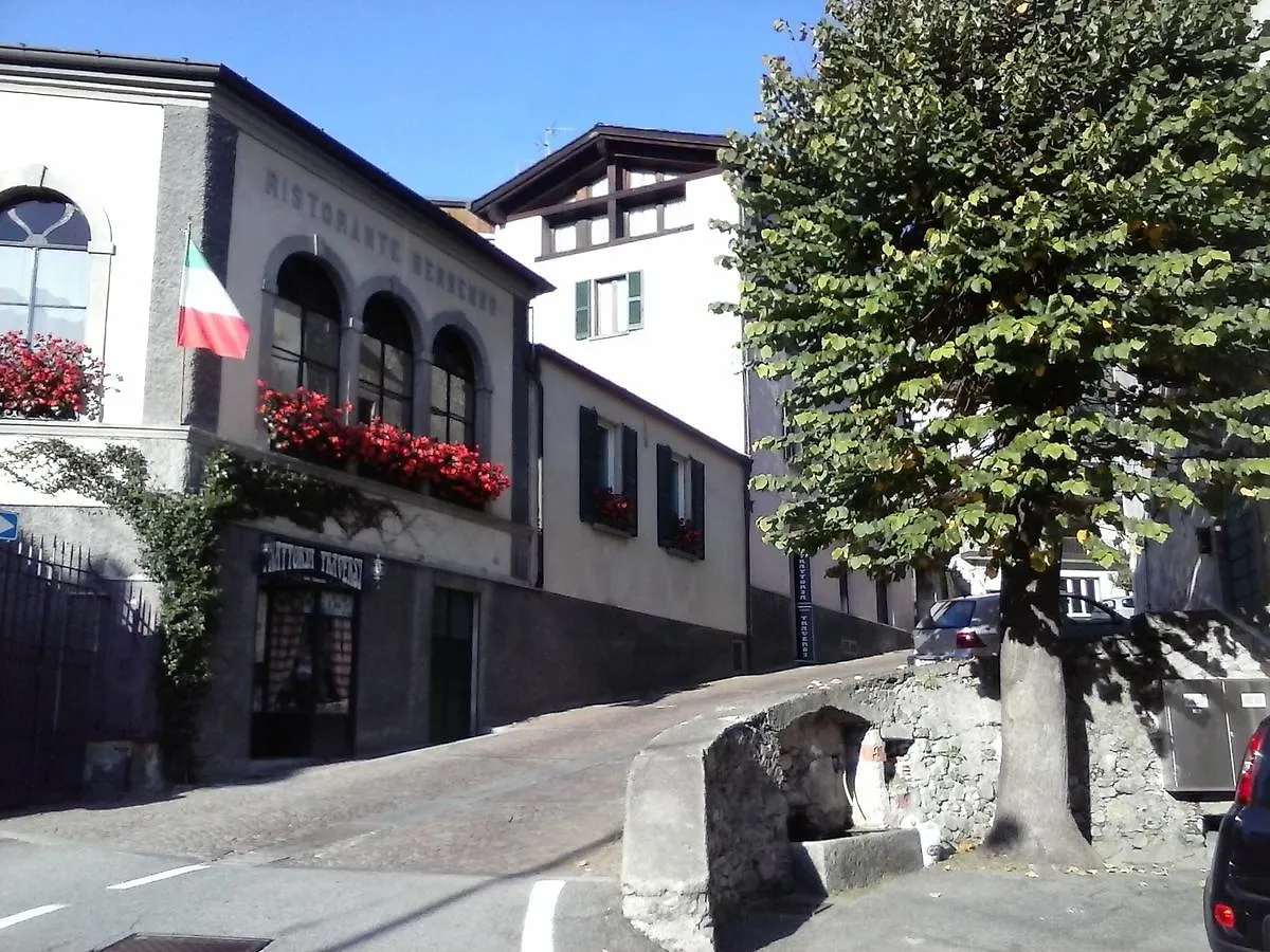 Trattoria Traversi Berbenno di Valtellina Bed & Breakfast